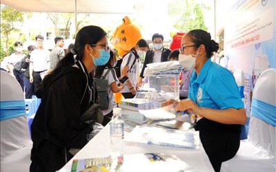 Hỗ trợ pháp lý cho người lao động theo hình thức nào?