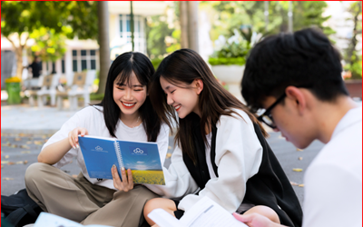 Đối tượng được tuyển thẳng và ưu tiên xét tuyển vào các chương trình đào tạo trình độ đại học và ngành giáo dục mầm non trình độ cao đẳng