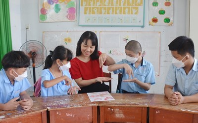 Chính sách giáo dục đối với người khuyết tật
