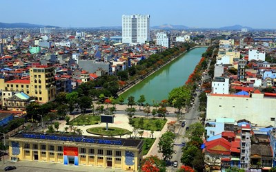Triển khai thực hiện sắp xếp thôn, tổ dân phố, giải quyết chế độ,  chính sách đối với người hoạt động không chuyên trách  ở cấp xã, thôn, tổ dân phố