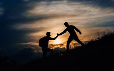 Tình anh em đắt hơn tấc đất